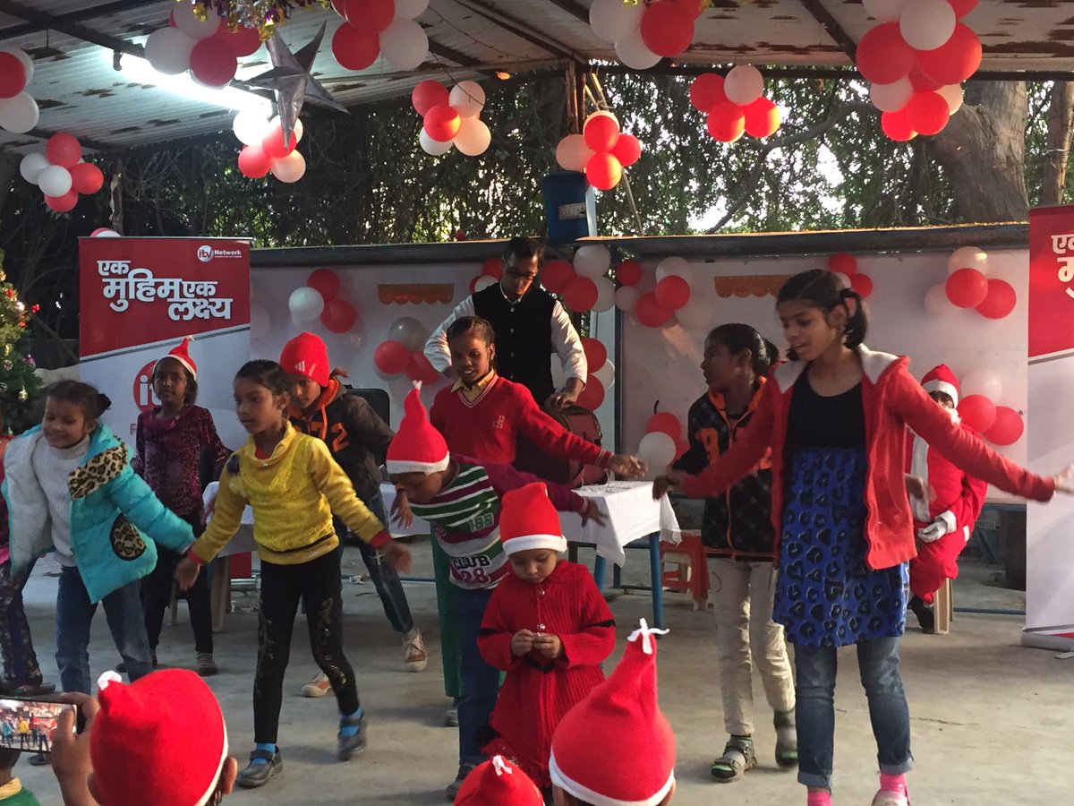 NewsX's tweet photo. Children perform at #iTVFoundation Christmas celebrations taking place at Sai Kripa orphanage, Noida https://t.co/CIcWKzpLgG