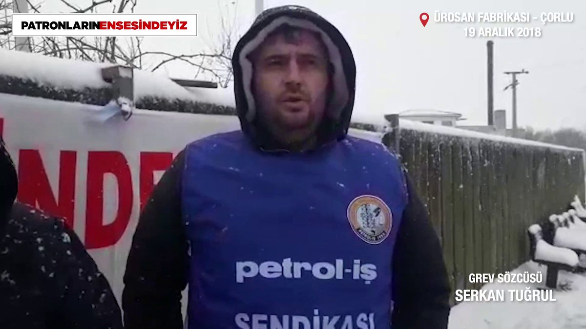 pensendeyiz's tweet photo. Patronlar "krizmısa" hazırlanırken, işçiler kriz fırsatçılarıyla mücadelede...
Ürosan'da grevci işçiler kar kış tanımıyor.

https://t.co/pdsu0jovyO https://t.co/4giAmwMo6A