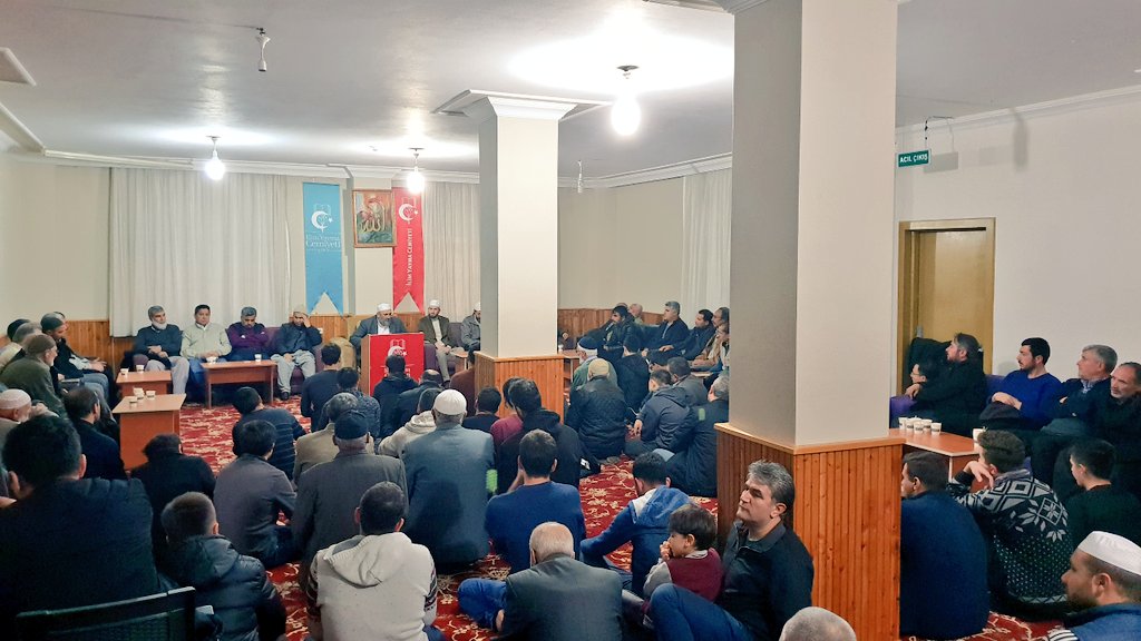 Şubemizde "Hadislerle İslam" programımız Şehitlerimiz için okunan Kur'an-ı Kerim tilaveti ile başladı.
<a href="/yusuftulun/">Yusuf Tülün</a> 
<a href="/iycgenelmerkez/">İlim Yayma Cemiyeti</a>