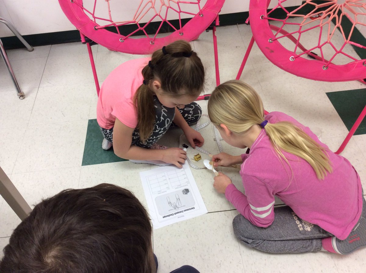 LaPorte_EES's tweet photo. Santa needed 4C’s help to help send presents and snowballs to a faraway land. Students needed to #design and #build a #catapult that could send presents and snowballs as far as possible using a set of given materials. #STEMchallenge #howfarwillitgo #problemsolving #measurement https://t.co/wQ0mUdOfUu