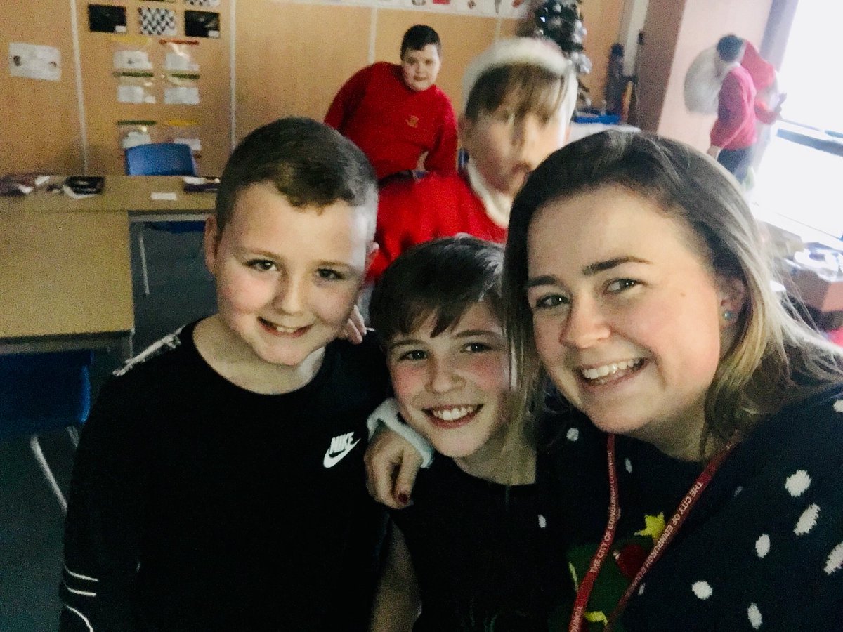 MissSpencePE's tweet photo. @NiddrieMillPS an emotional day of goodbyes😓Thank you to everyone who has made the last two years so special. Can’t wait to visit in April 💕 https://t.co/GQtxpDEQNd