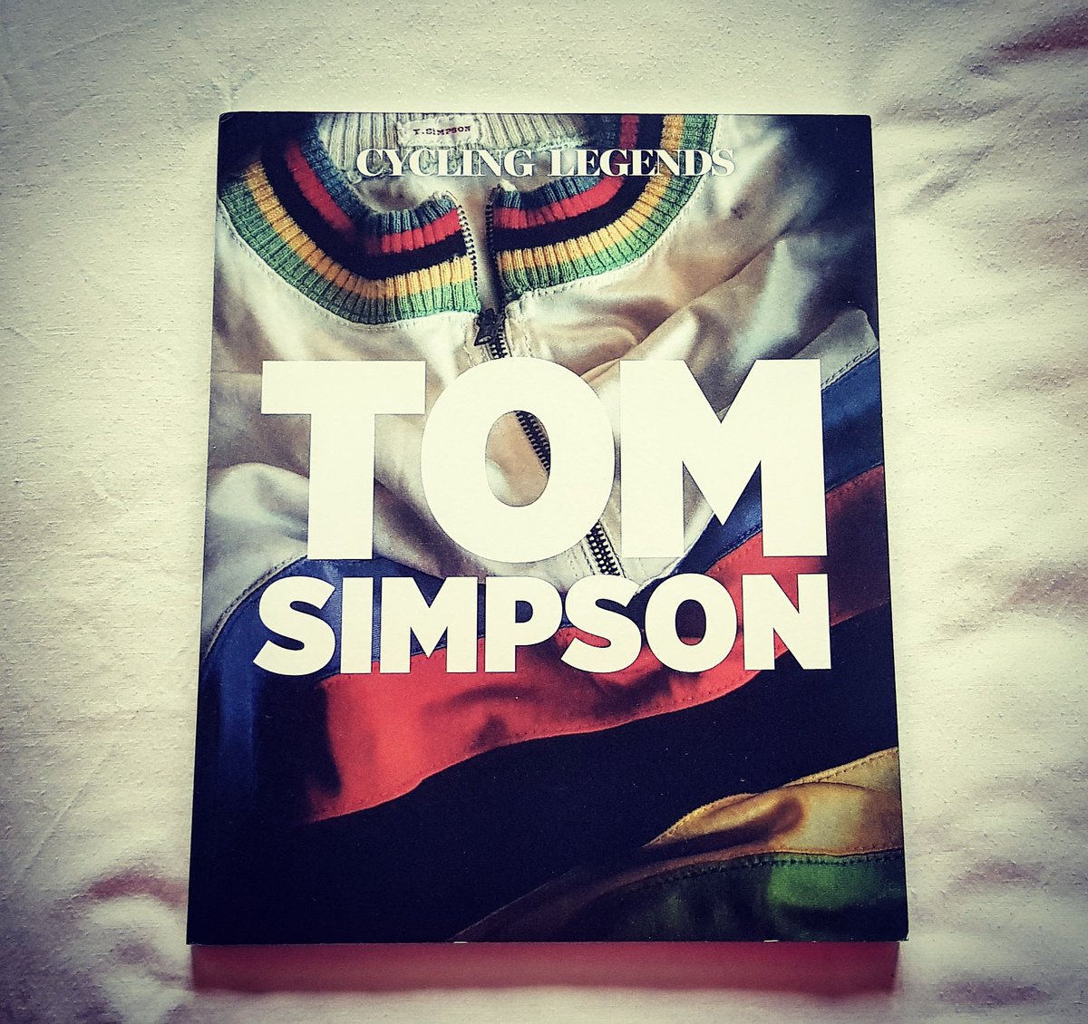 Rich_LFC_FM's tweet photo. @ChrisSidwells  I can't wait to finish my current book, so that I can start reading this 😁🚵‍♂️👌🏻 #tommysimpson #cycling #legend #rainbowstripes https://t.co/dJt63FUUAU