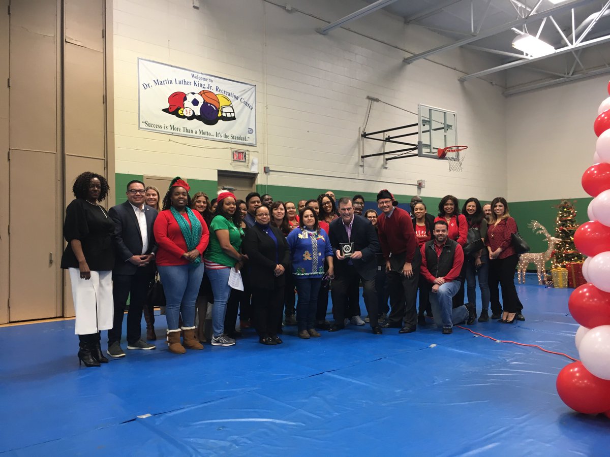 MLKCCDallas's tweet photo. Celebrating the Annual Adopt a Grandparent Raising Grandchildren event at #MLKCCDallas https://t.co/OSvTTWgYv5