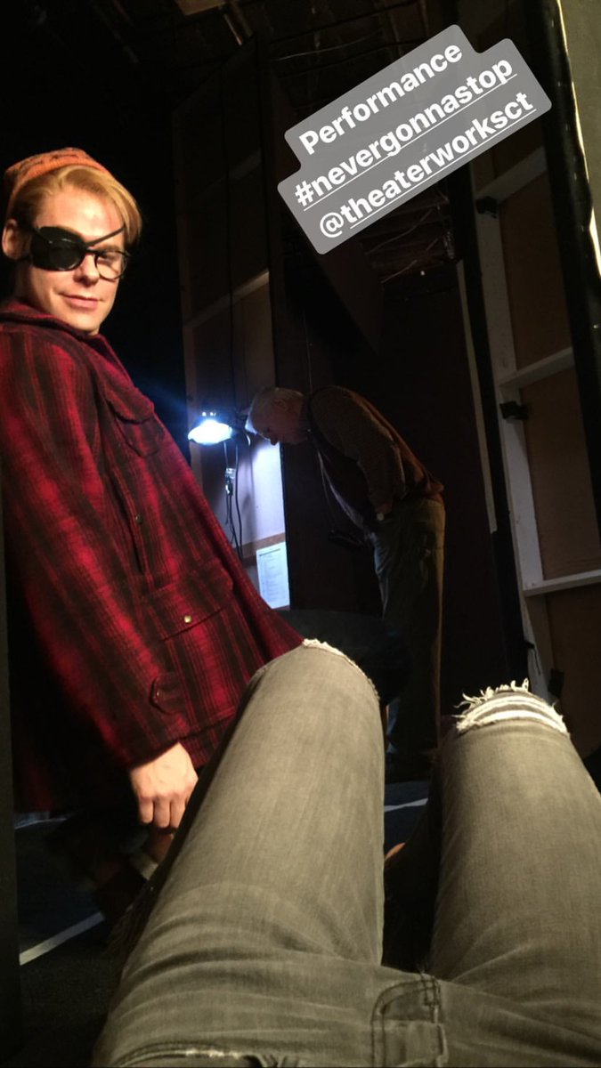 RandyHarrisonSp's tweet photo. More photos of Randy at Backstage of Christmas on the rocks. 📸 Credits: jenn harris IG Stories

#RandyHarrison #JennHarris #Christmasontherocks #TheaterWorksCT 

https://t.co/Sh6ZznooN1 https://t.co/UWSvJYkLwv