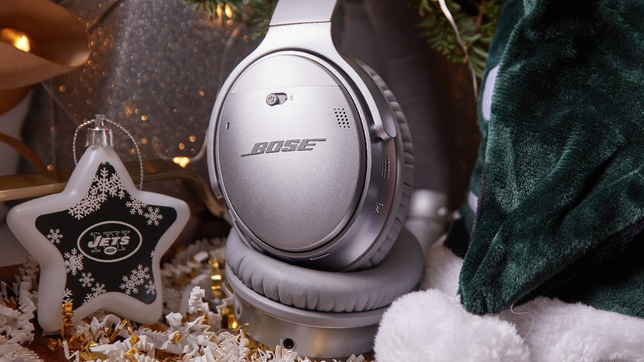 nyjets's tweet image. Making it through the holidays takes #HolidayFocus. 

RT for a chance to win @Bose QC35 II headphones and official #Jets swag!

🎧 bose.life/2G1zTqL