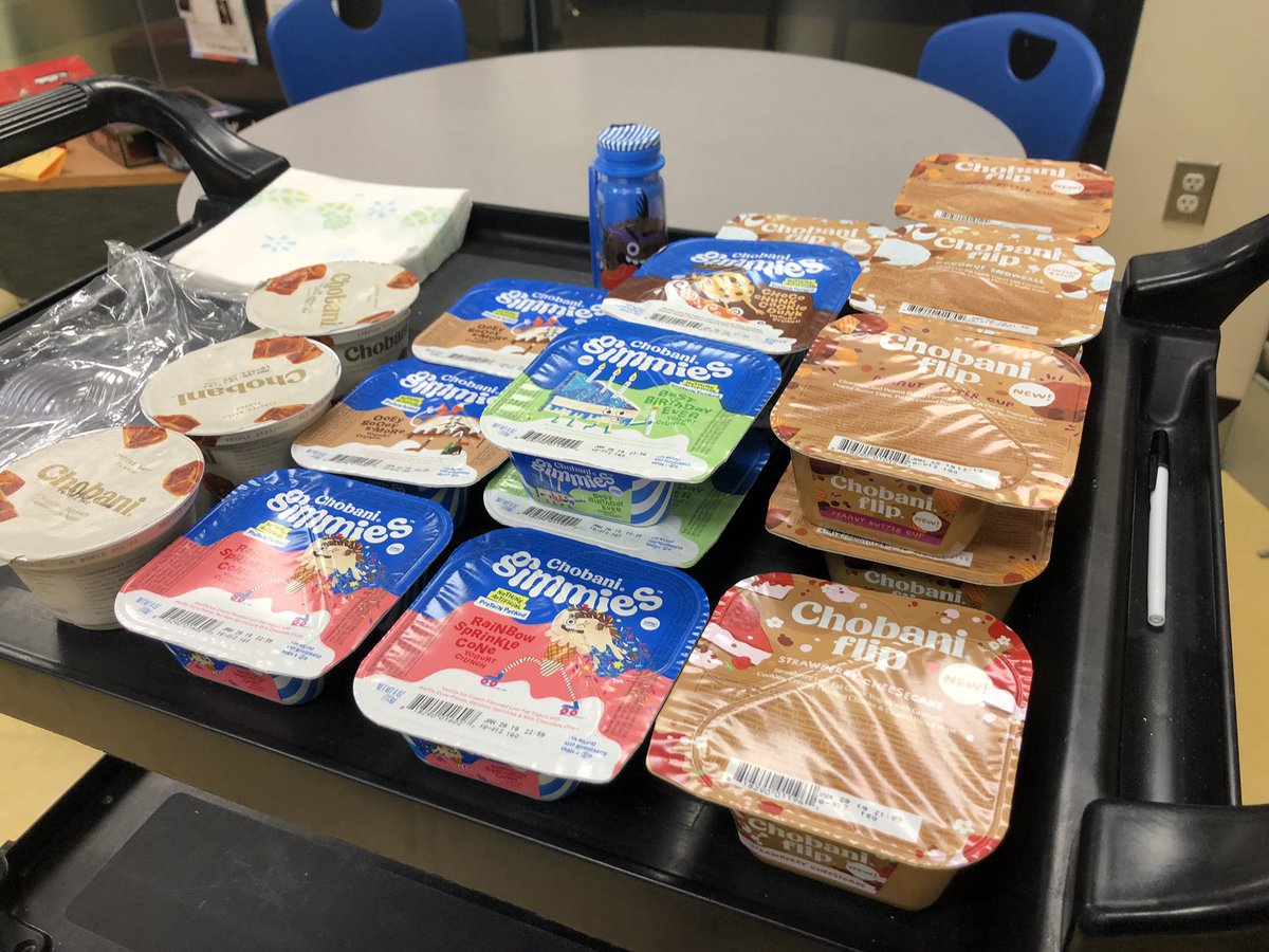 ACHS_Volunteers's tweet image. Yummy Chobani yogurt for breakfast! Thank you to our ACHS volunteer tutor for her donation! #APSgetinvolved