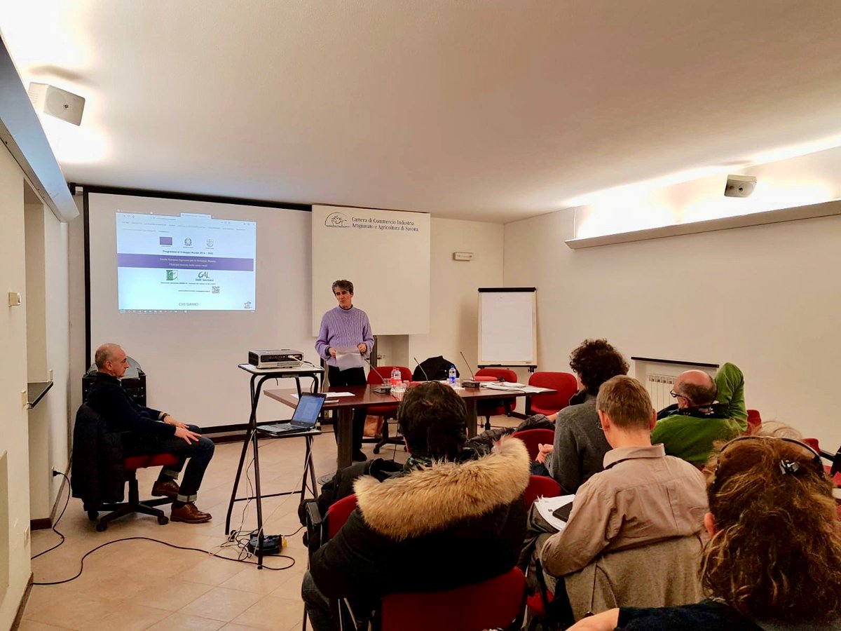 AnciLiguria's tweet photo. Assemblea Generale del Partenariato del @GAL_VALLI_SV al #Cersaa di #Albenga sui bandi che hanno come riferimento la misura 16.4 del #PSR : Progetto Integrato Nuovi modelli per la distribuzione locale #agro-#alimentare, Progetto Integrato #Birra e #Officinali https://t.co/RbxLimJbZb