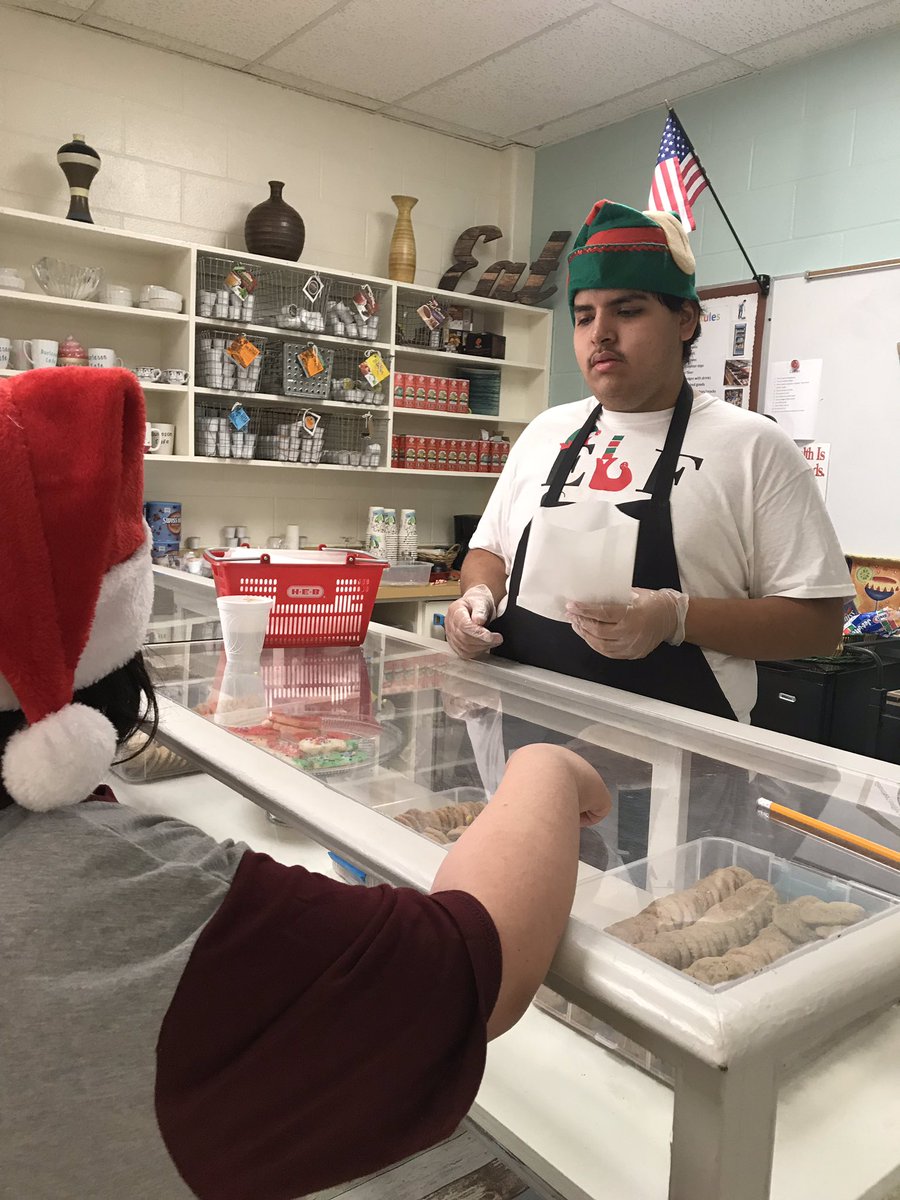 SarahEElizondo1's tweet photo. Had great time supporting our @ROYCISNEROSES LIFE Skills classroom during Burleson Market days while!!!! Mr. @Alfredo08100711 the kids did an amazing job and enjoyed all stations 🤗 See y’all in #inthenewyear #2019 https://t.co/xqTHFqF55z