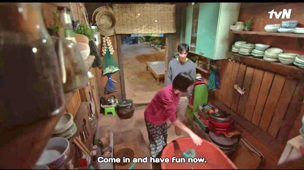 sempredoramando's tweet photo. " Eu não sou um kimchi " LOL 😂
#TopStarYooBaek #TopStarUBack https://t.co/qrpQtg1m5q