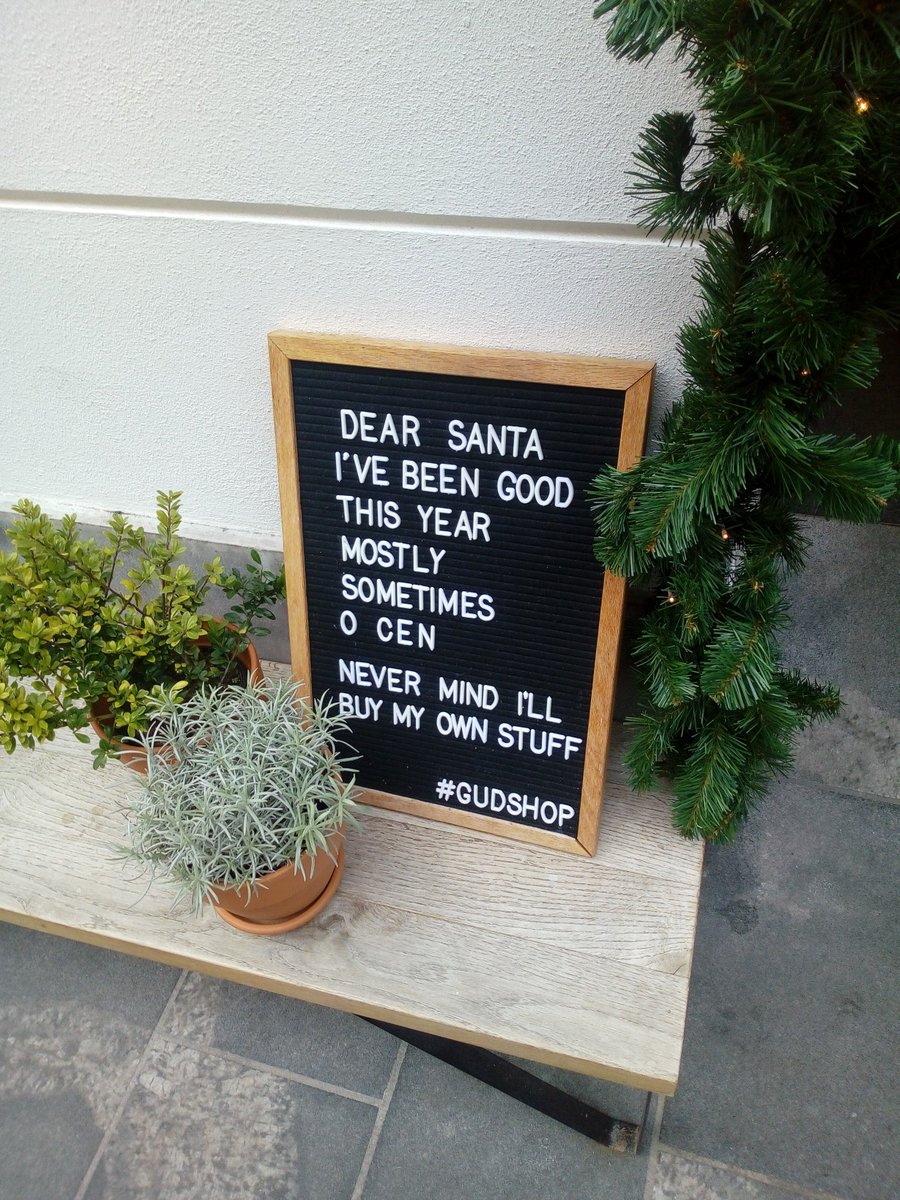 Slycus2's tweet image. #Lubjiana #Slovenia #mercatinidiNatale #Natale #ChristmasCountdown