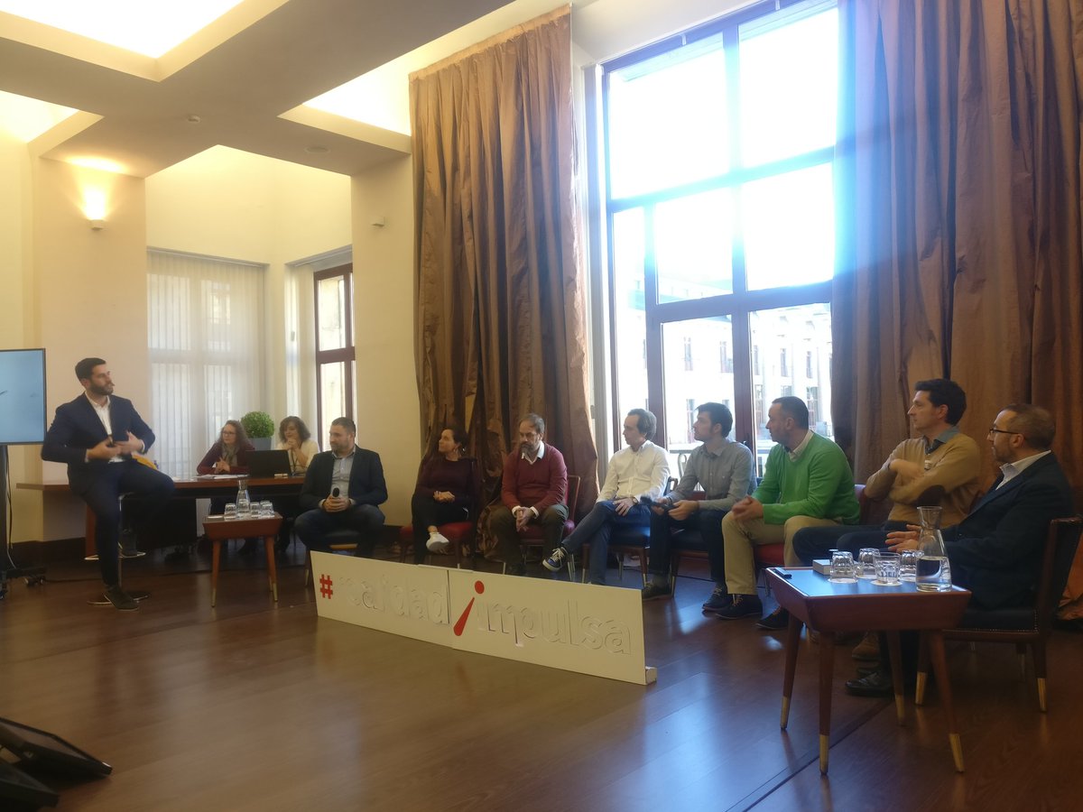 GijonImpulsa's tweet photo. Da comienzo el último coloquio, dirigido a los Prototipos Ciudad Futuro en el #ImpulsaSummit de #gijon. #realidadimpulsa https://t.co/epvCMxCetT