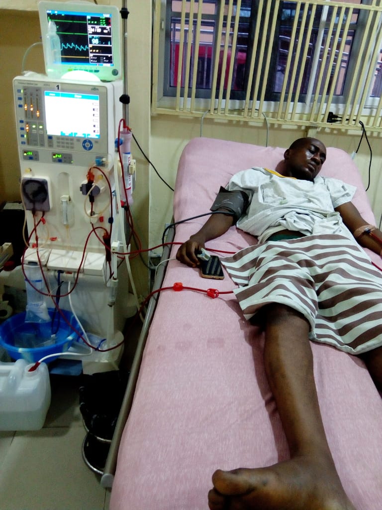 Mariamuwane's tweet image. Hello guys! My brother Abubakar Aruna is down with a kidney problem and my family needs support from the general public to help us get Abubakar on his feet again via a transplant which will cost 11m naira 😢

*Thread* 

Kindly Rt for support