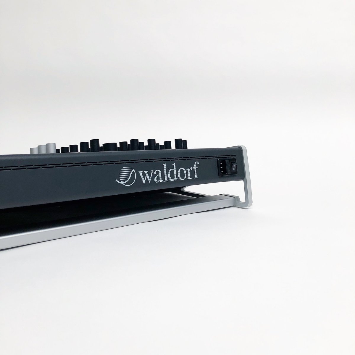 hinhonline's tweet photo. Pure wizardry ๐งโโ๏ธ of a machine. Who canโt wait to give the @WaldorfGmbH Quantum a play? OR who already has? Let us know below ๐๐ผ
Oh yeah, Merry Christmas folks. Where did that come from?
#synth #synthesizer #synthheaven #piano #synthaddict https://t.co/3ZJ8rlevmQ