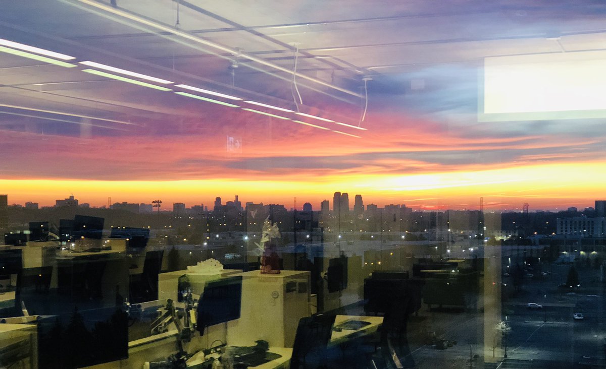 Beautiful sunrise this morning <a href="/PointClickCare/">PointClickCare</a> office!  Nice reminder to get up and moving to make a difference today!