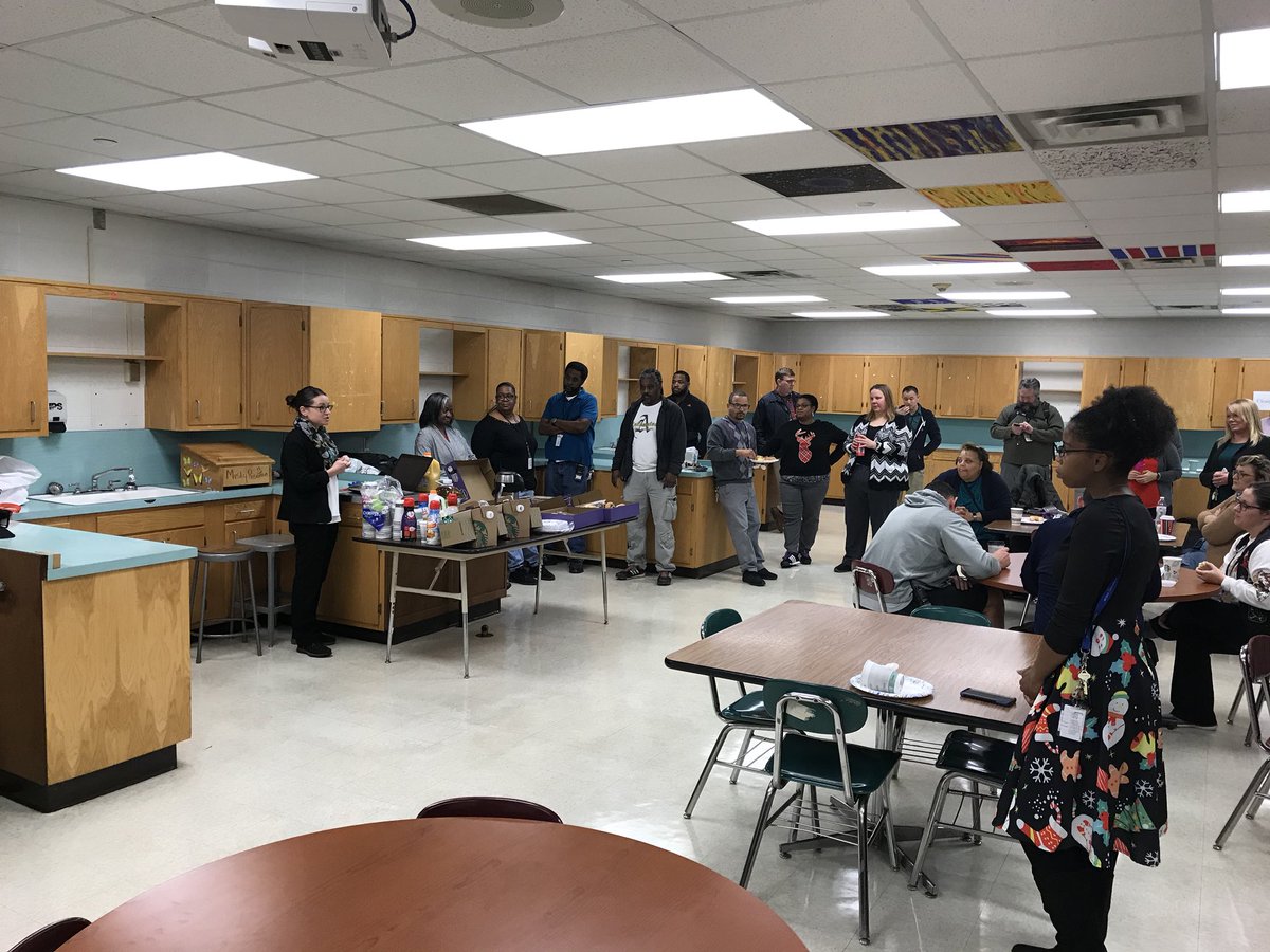 GA_Newlin's tweet photo. So great to celebrate the staff and students of @achsknights all his morning!!  The Knights are taking over the East Side!!  @IPSSchools is so excited about what you are accomplishing! https://t.co/QQkvvklONv