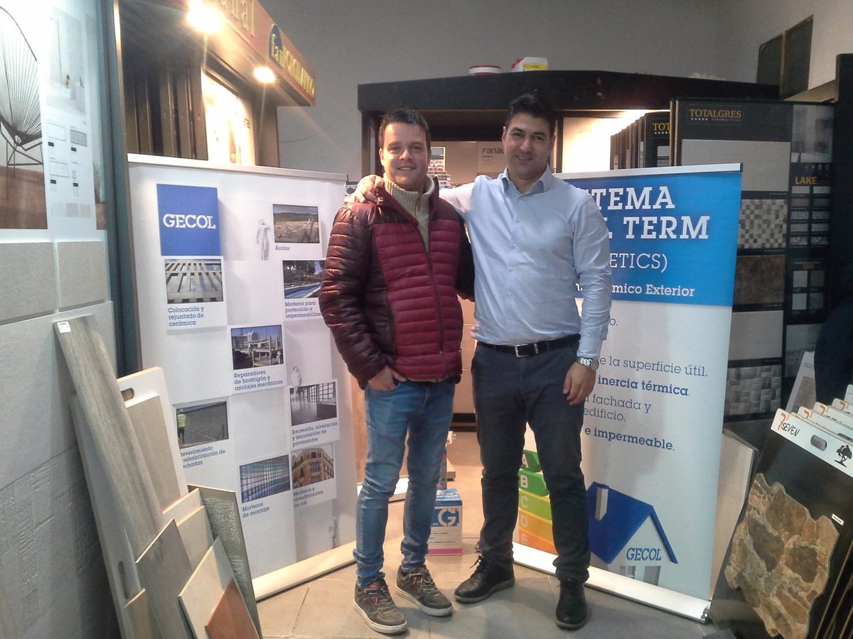 GECOLoficial's tweet photo. Esta mañana @MMorteGECOL ha estado en Medina del Campo (Valladolid) en las instalaciones de Mat. Cons. Carbajosa en compañía del gerente, Ramón Carbajosa, promocionando #GECOL Elastic-MS
#GECOLequipo #SiempreCerca #GECOLpva https://t.co/4yB23VYLME