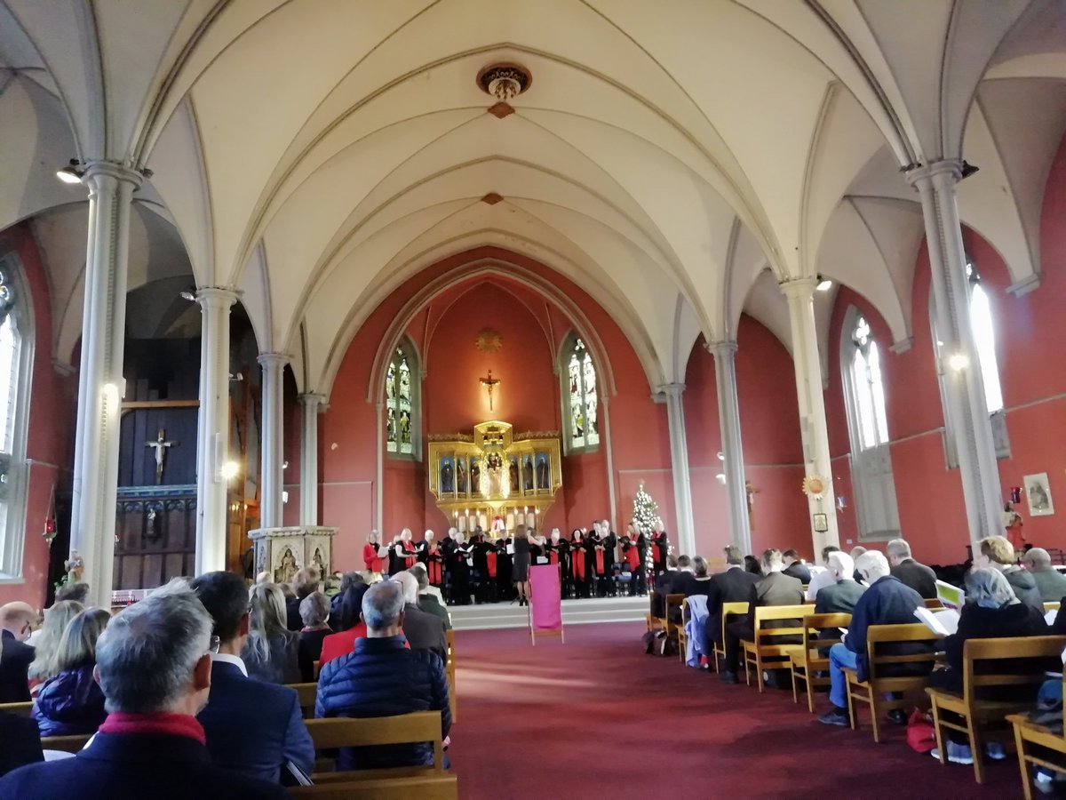 @StMarys_NW1 @POSP @C_of_E #londonchurch #Camden @visitlondon #Christmas Rail Staff Christmas Carol Service.