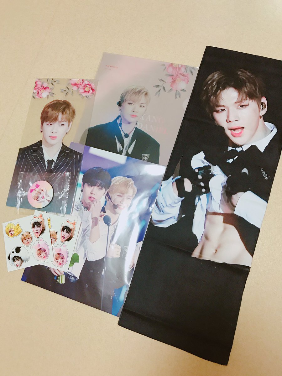 danielinmyhome's tweet photo. 막콘때 들어야징 녤친 활활 슬로건🔥👍🥰
@FLACWINK_9699 https://t.co/pmKsG2W1qx