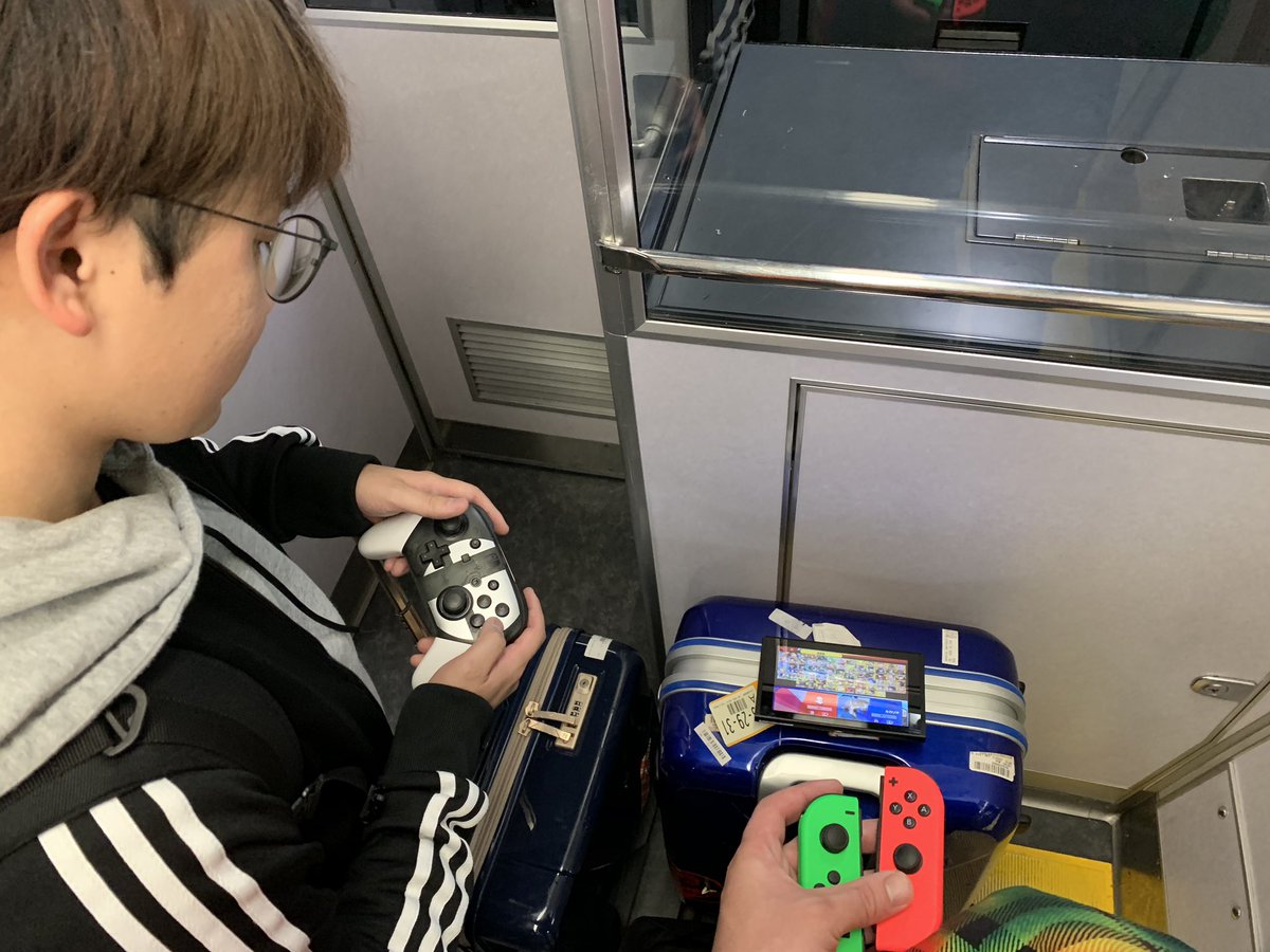 TO_TETSUYA's tweet photo. 楽しいとつまらんのちょうど真ん中 https://t.co/vqcXLBA08D
