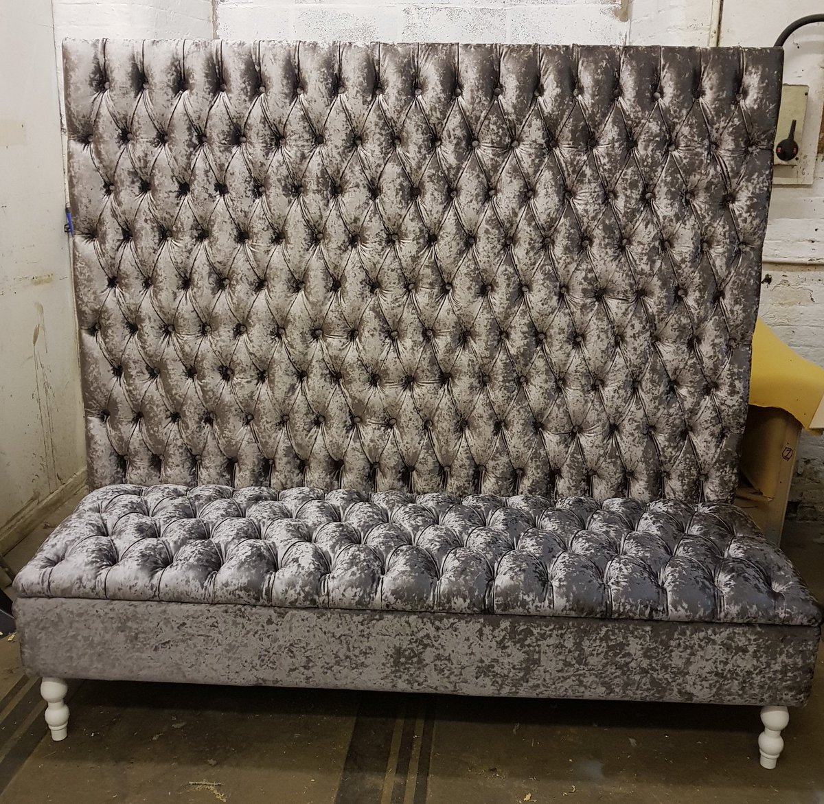 PmContract's tweet image. Headboard and ottomans with storage before and after installation