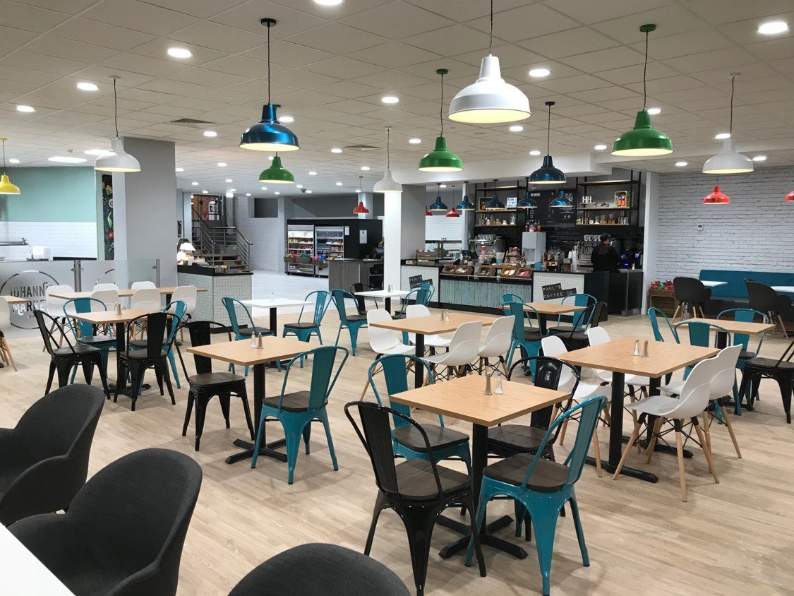 karlt2000's tweet photo. Finishing the year with a BANG, with my brand new restaurant opening it's doors. https://t.co/xKKEzTaRgK