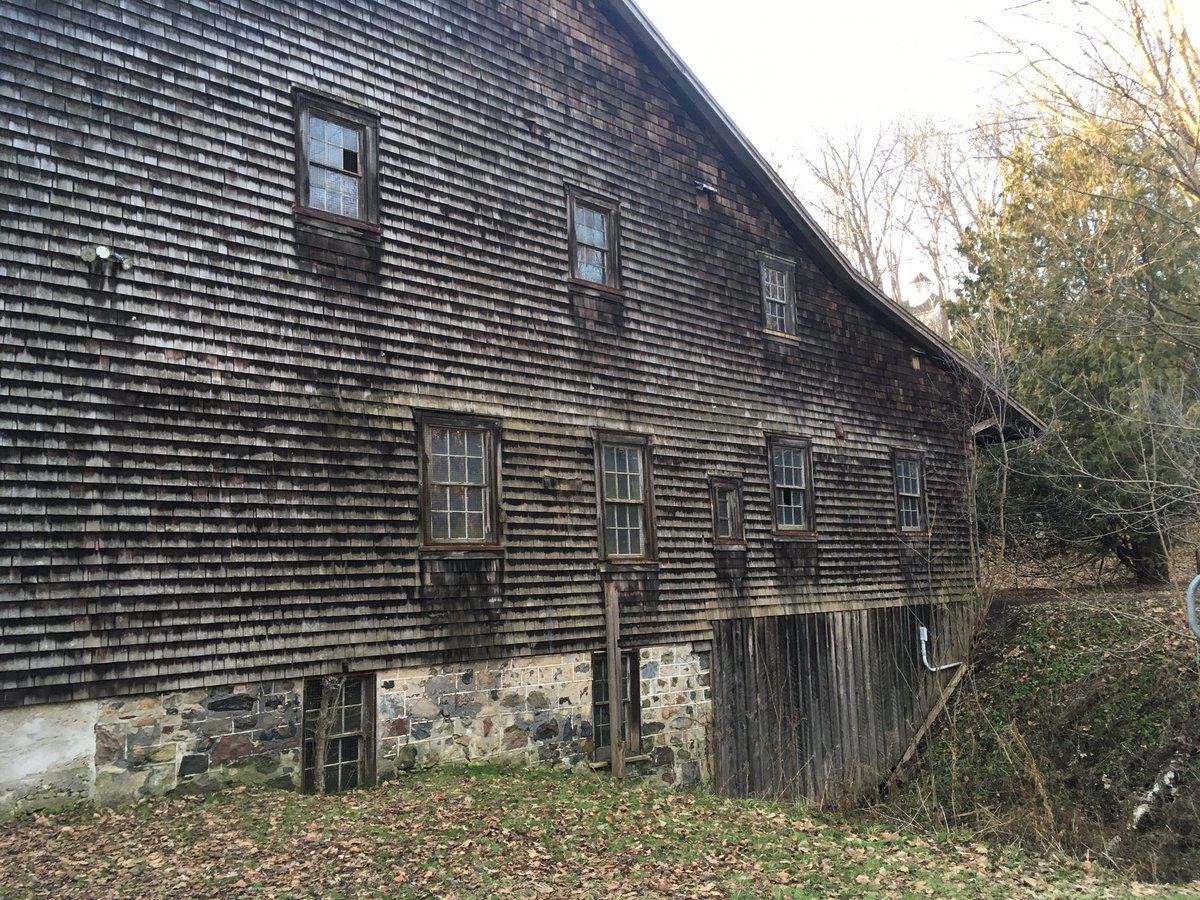 neil_dunning's tweet photo. A speculative tweet today for #365treesβthe mill at Apps Mill was most certainly framed with beams made with local trees. #BrantBrantfordTrees https://t.co/uHCGMEY9tk