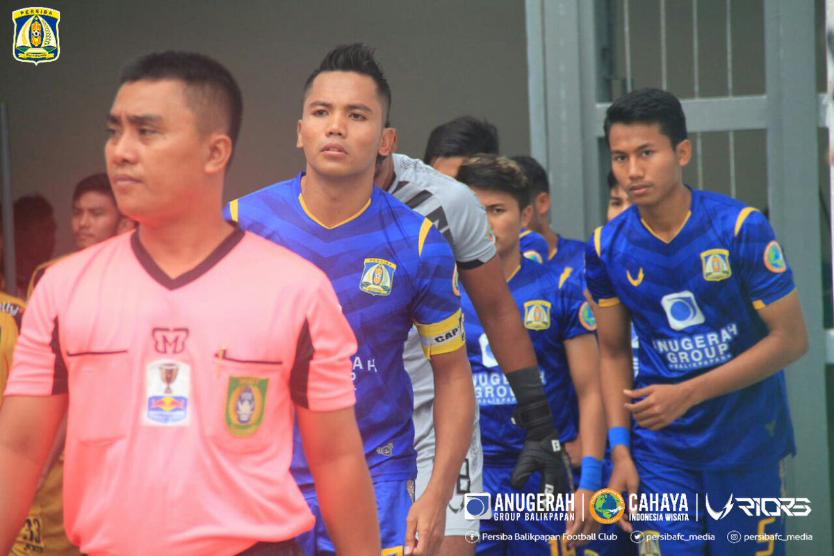 persibafc_media's tweet photo. Hasil pertandingan babak 64 besar Piala Indonesia , Persiba  1-2 Mitra Kukar, Kamis (20/12).
Kami sampaikan terima kasih kepada seluruh suporter dan masyarakat Balikpapan yg telah mendukung "Beruang Madu" selama Liga II dan Piala Indonesia. Sampai jumpa kembali di musim 2019 https://t.co/CjP0UYwjcv