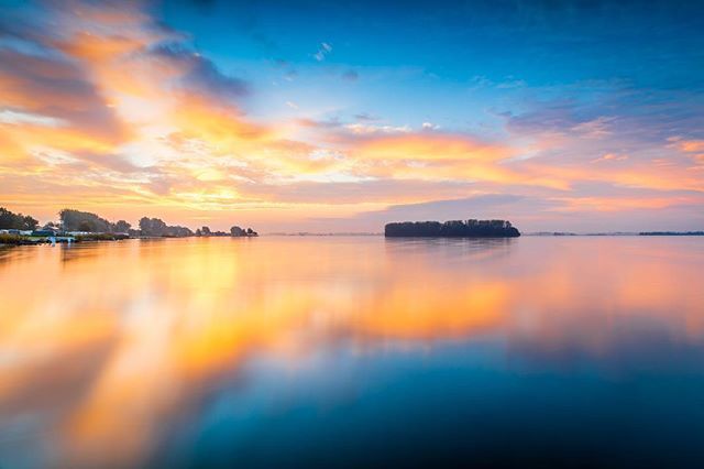 DannyTaxFoto's tweet photo. Reflect on all in life #Flevolandscapes .
.
.
.
.
#Nikonnl #Nikoneurope #Nikon #cameranu_nl #igersholland #spotshare #landscape_lovers #sky_captures #landscapephotography #fantastic_earth #landscape_captures #ic_landscapes #ig_exquisite #nature_wizards #… https://t.co/Qhfq8gDjNe https://t.co/56xMfa7uey