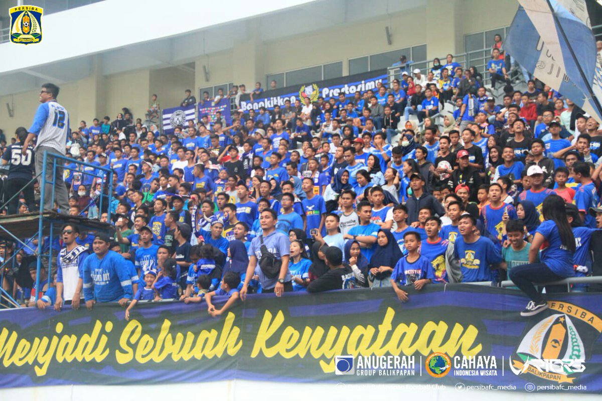 persibafc_media's tweet photo. Hasil pertandingan babak 64 besar Piala Indonesia , Persiba  1-2 Mitra Kukar, Kamis (20/12).
Kami sampaikan terima kasih kepada seluruh suporter dan masyarakat Balikpapan yg telah mendukung "Beruang Madu" selama Liga II dan Piala Indonesia. Sampai jumpa kembali di musim 2019 https://t.co/CjP0UYwjcv