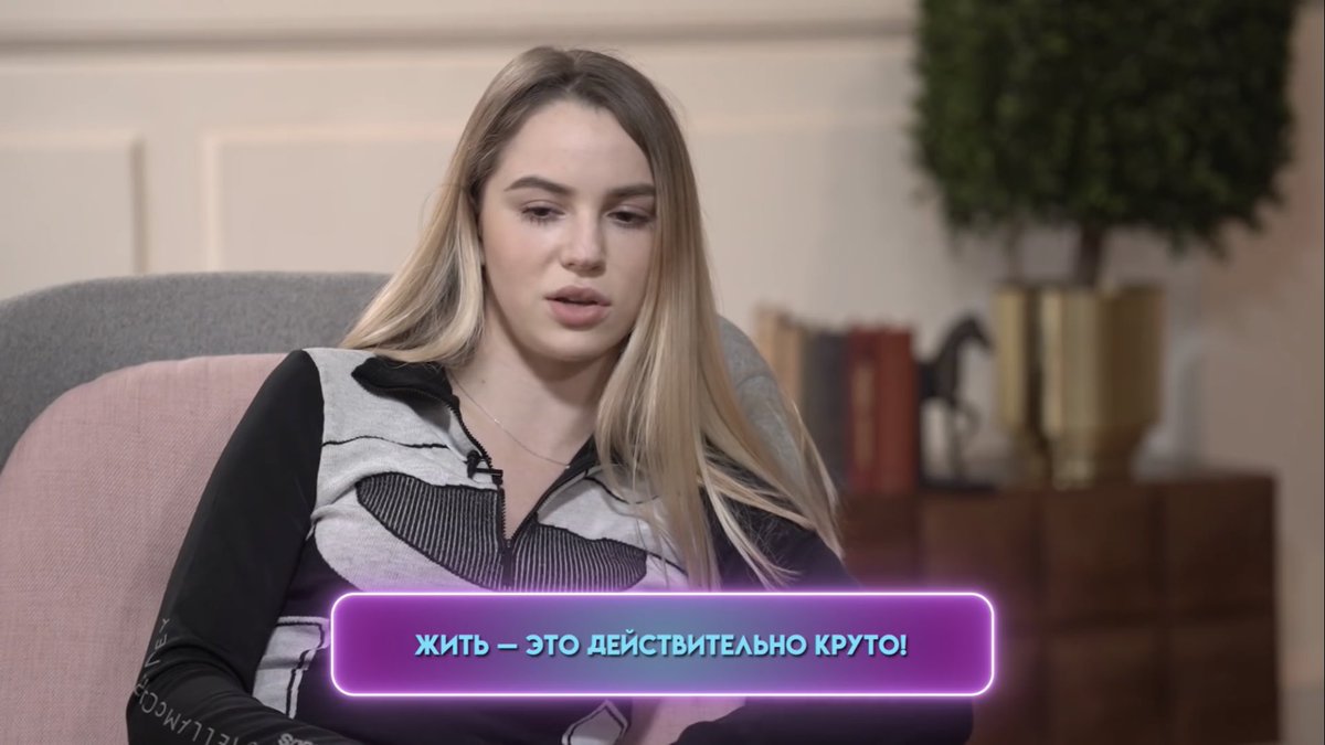 MVU_01's tweet photo. Каждый день во мне борются две Ро: https://t.co/PgSrJ7arr7