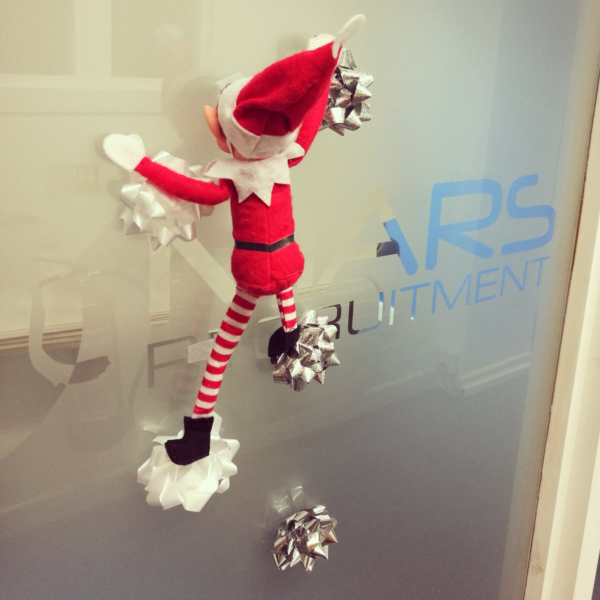 MARSRecruitment's tweet photo. Elfie decided to try his hand at some wall climbing today!

#spiderelf #christmascountdown #elfontheshelf #elfie #marsrecruitment https://t.co/nrcATVm7be