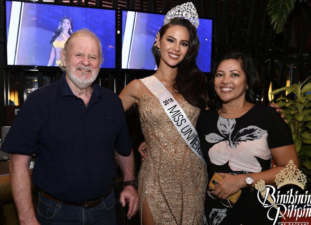 Senyora's tweet photo. “I wanna be wherever my family is because Christmas with my family is so important to me because I’m really close with my parents. They live away from me so this is the time of the year I usually spend with them. I just wanna be with them...”- @catrionaelisa https://t.co/LvVkybjkyP