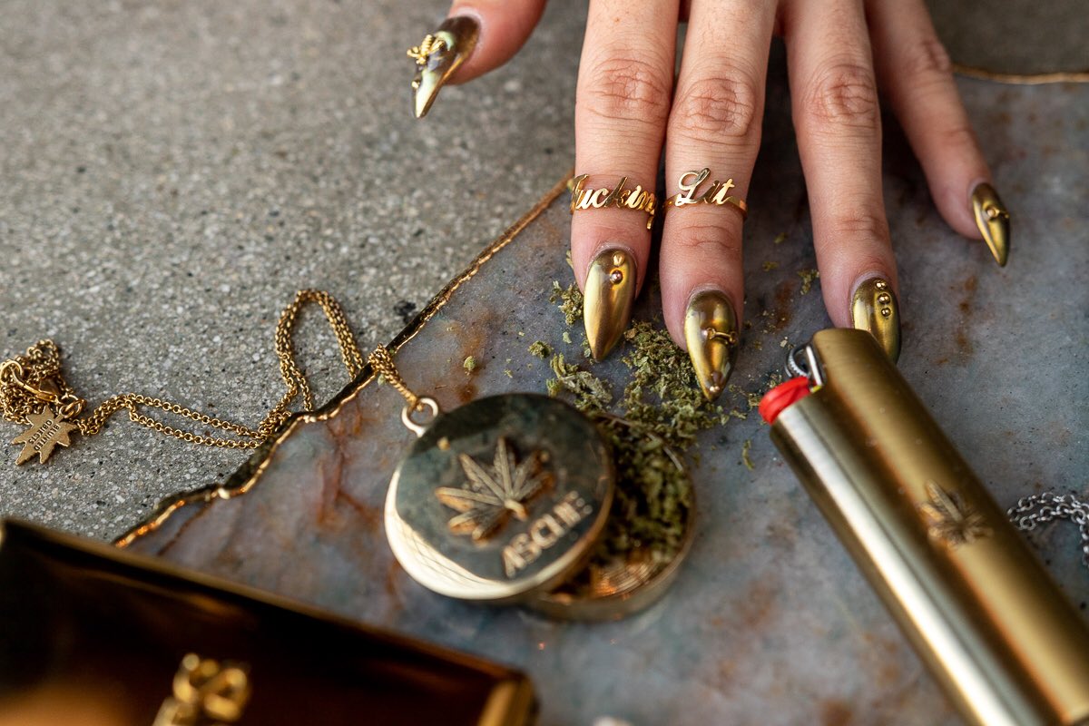 VisualsByChern's tweet image. Quick Sesh with the best @BluntedObjects 🔥🤘🏿

📸: Shot by Me 🧸