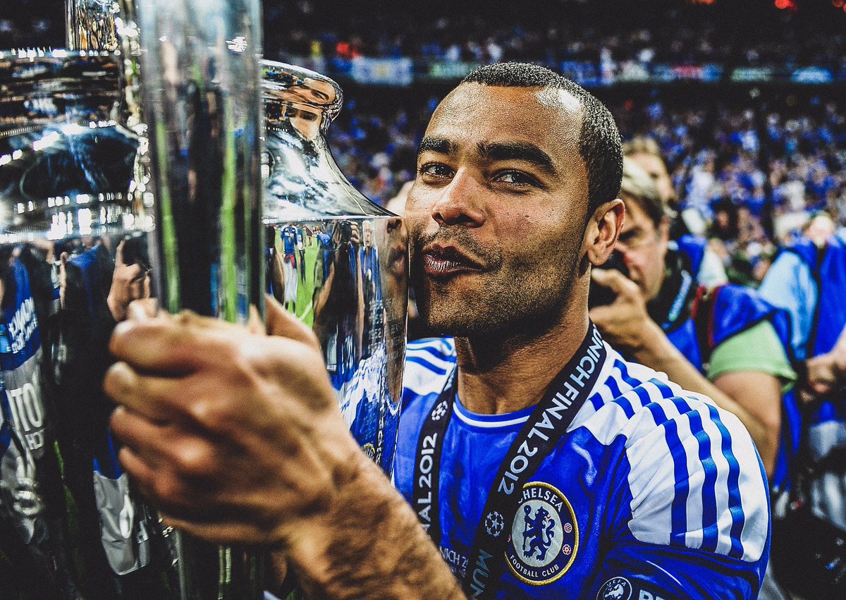 Adrien_CFC's tweet image. 10 Alonso in each legs
#MyLeftBack