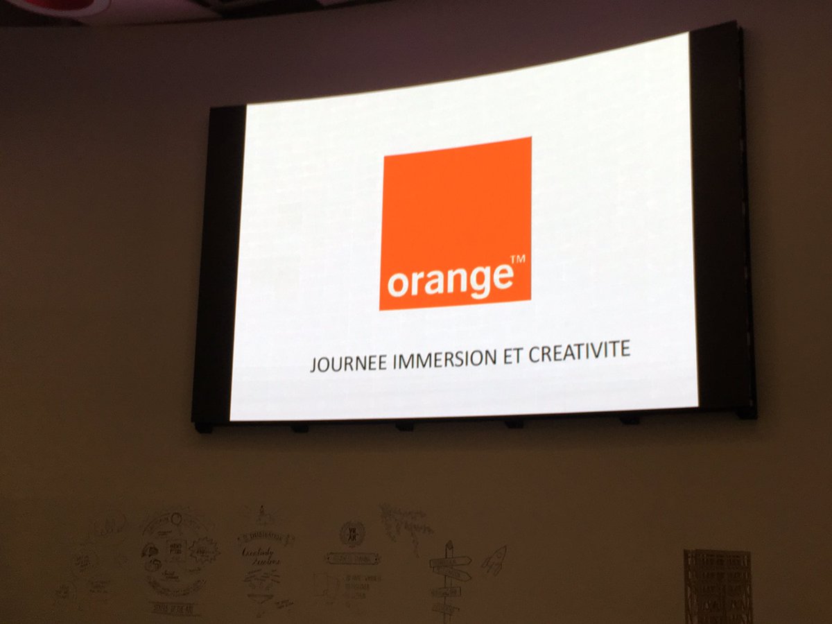 Pascal__Perrin's tweet photo. #LavalVirtualCenter avec L'Ecole des Métiers Techniques, pour sa journée "immersive et créative" ouvert depuis ce matin, ça bosse dur sous le signe du plaisir ! #Orange_France https://t.co/qL9k3Ta240