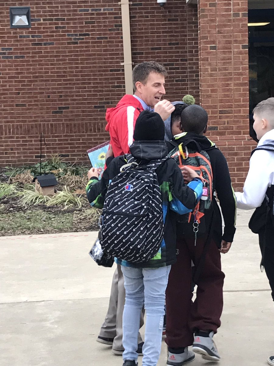 conwayelemsch's tweet photo. Happy 40th Birthday Mr. Raybold! We are so blessed to have you as our #ConwayLeader. https://t.co/pLV0OMLl4t