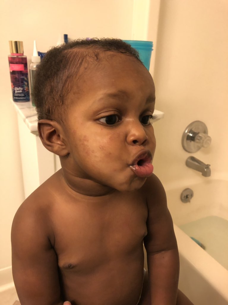 BANGSnLIPS's tweet photo. Doooogggg I’m cryinnnngggggg my daddy said his part “On da Mooslem side...” 😂😂😂🤣🤣🤣🤣 lmfaoooooooooii https://t.co/BBdMBTtVMy