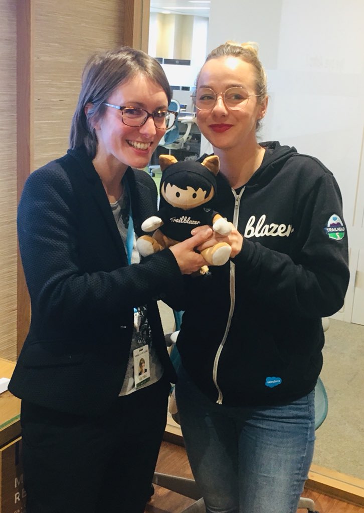 Le cœur gros, nous clôturons la <a href="/TaskForceNE/">TaskForceNE</a> &amp; rendons #Astro aujourd’hui.#9mois inoubliables à accompagner les #Agents <a href="/AXAFrance/">AXA France</a> et leurs équipes sur <a href="/SalesforceFR/">Salesforce France</a>.MERCI à tous de nous avoir soutenu,accueilli &amp;écouté en espérant vous avoir donné autant que ns avons reçu de vous