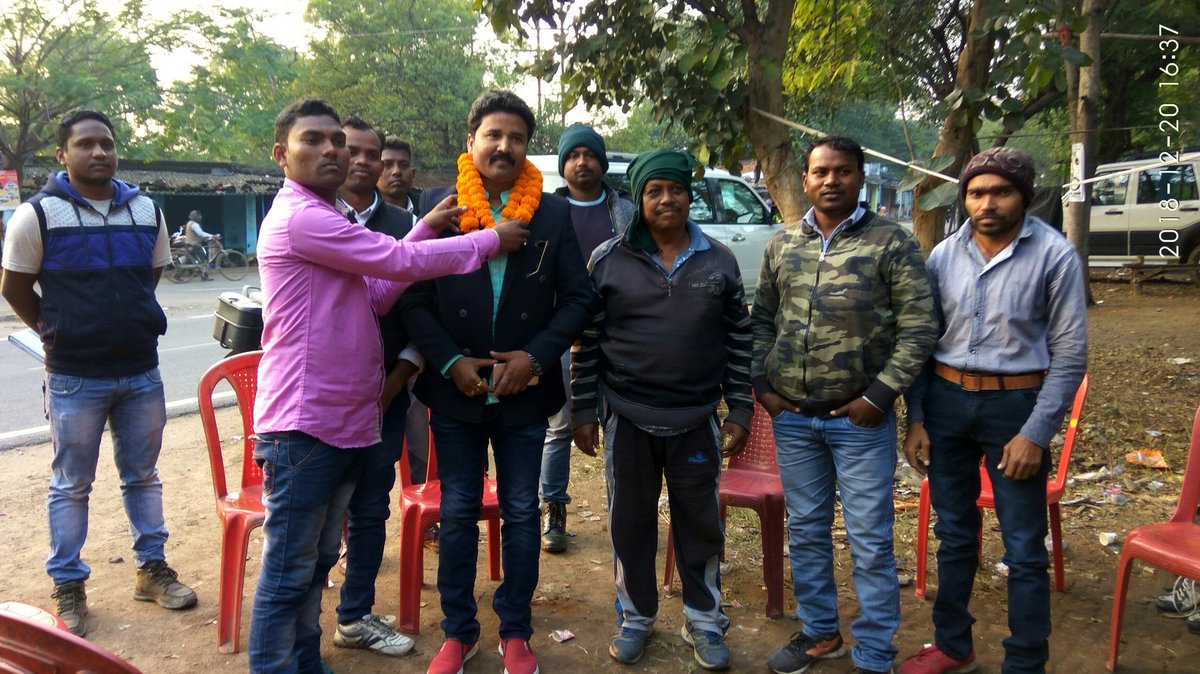 Dushyant_Mandu's tweet photo. #Modi2019Gamechanger
#MISSION2019
जनसंपर्क माण्डू विधानसभा के बुमरी,कंजगी,चपरि क्षेत्र में।
@jayantsinha @dasraghubar @idharampalsingh @AnantOjha7 https://t.co/nRZylFtUmi