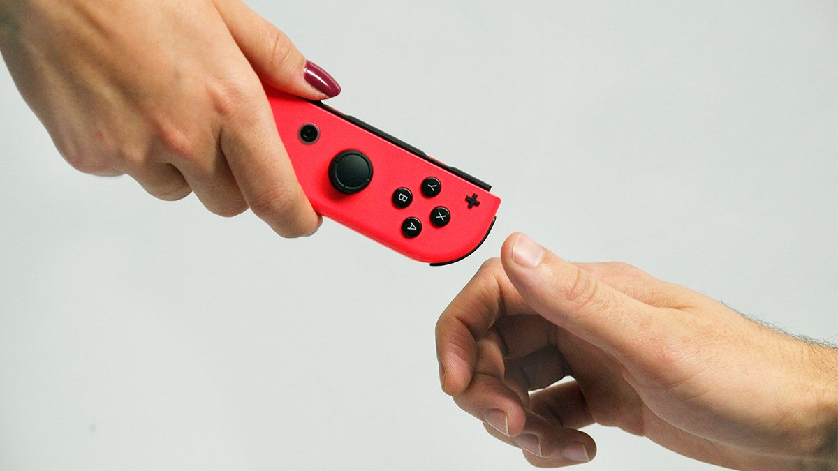 NintendoES's tweet photo. Hayas tenido suerte o no, no olvides que lo importante es compartir. #NintendoSwitch #LoteriaNavidad https://t.co/Fh0XE0m6PX