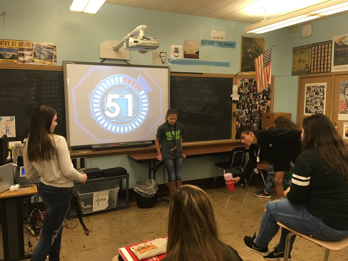 JaredBruening's tweet photo. Ping Pong Catch in advisory #GoBlueStreaks https://t.co/ZTp6LUTAzt