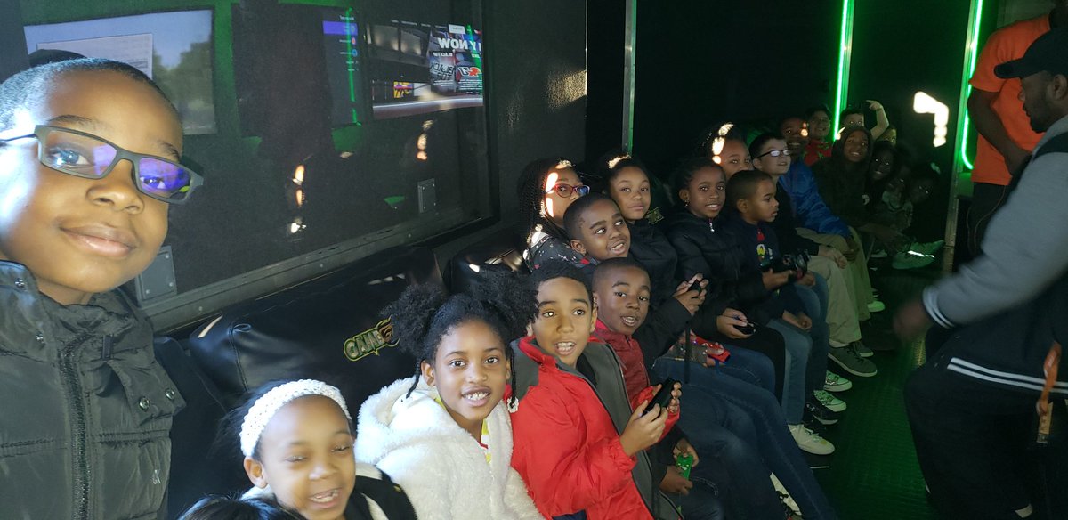 Scholars1st's tweet photo. What does perfect attendance during the week before Winter Break get you? Fun on the Game Truck, baby! They're only cold cause they're winning. #alltheydoiswinwinwin @CHISDCP https://t.co/9AGpFSKLqA