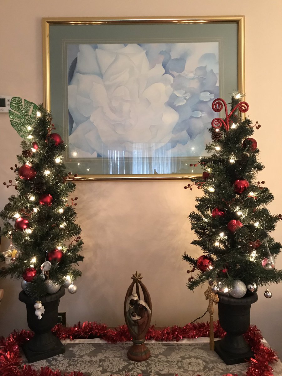 ConvertMama's tweet photo. The flu bug is in our house, but so is #Christmas. If you get #sick during the #holidays, these tips are all about making your life more comfortable: https://t.co/tH26X4dDzD https://t.co/pplkU396xE