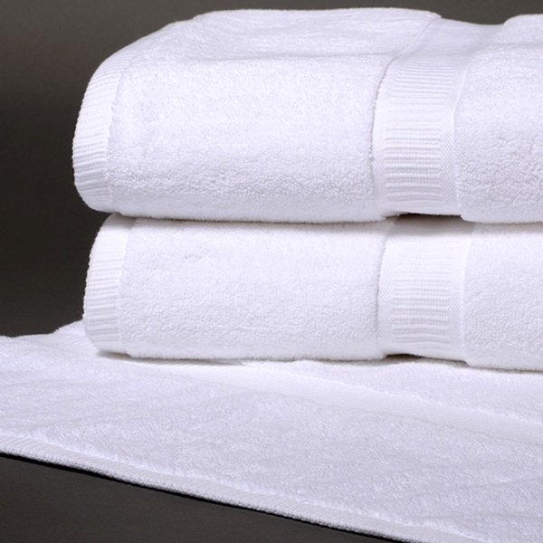 BostonTextile's tweet image. Now offering the Denali Towel Collection by Cotton Craft! Made with 100% cotton, dobby border yarns to minimize bowing and double-ply pile yarns to produce an even plush pile surface : bostontextile.com/room-towels/de…