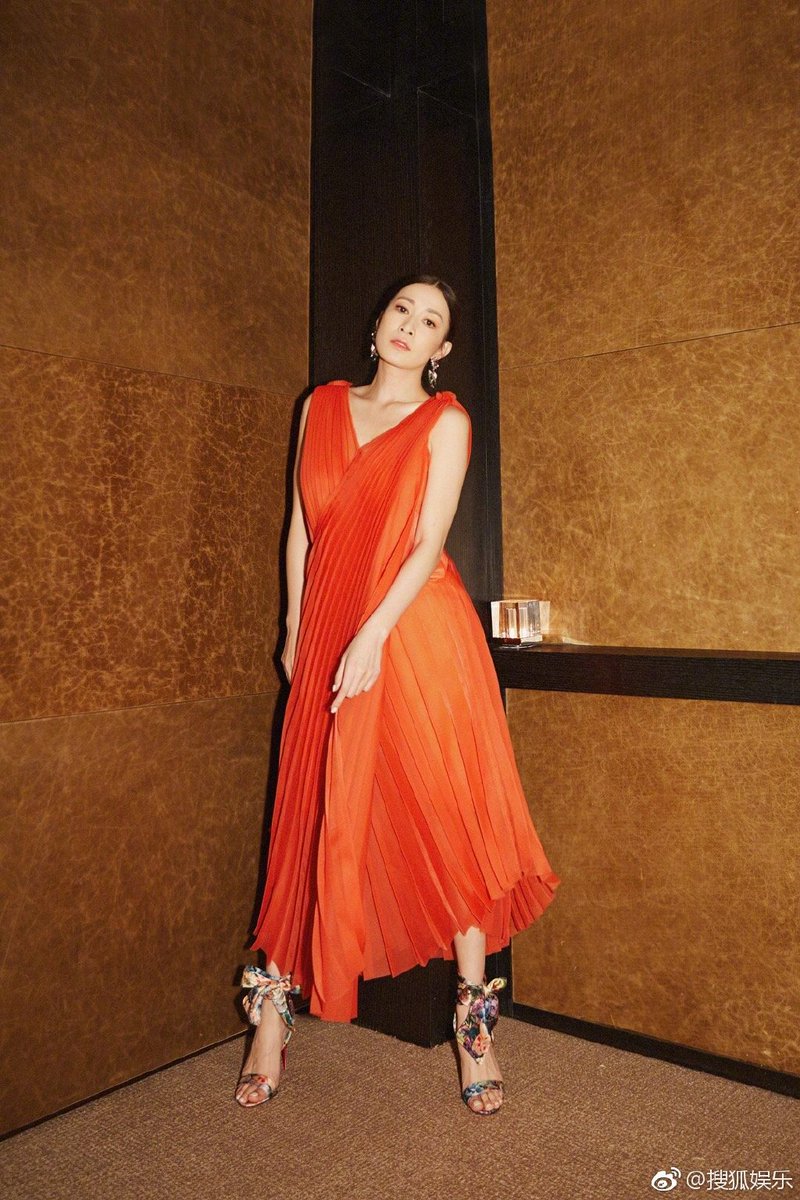 Trending Weibo On Twitter Charmaine Sheh Is A Vision In Red On