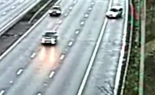 Terrifying #drinkdrive dangers laid bare as BMW missing TWO wheels hits barrier - Mirror Online buff.ly/2PRJwYO