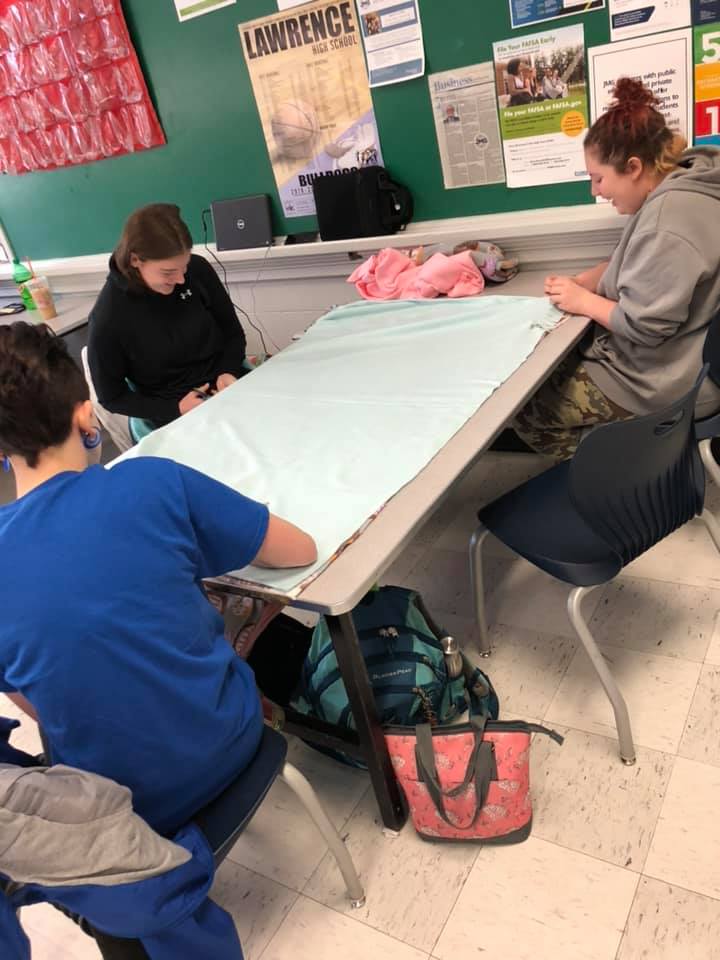 JMGmaine's tweet image. It's the last week of school before holiday break and JMGers at aren't wasting any time. Check out @newscentermaine's story showing the students adding a little warmth to the holidays. bit.ly/2PP2NK8 #30000Hours #JMGives  @JAGnational