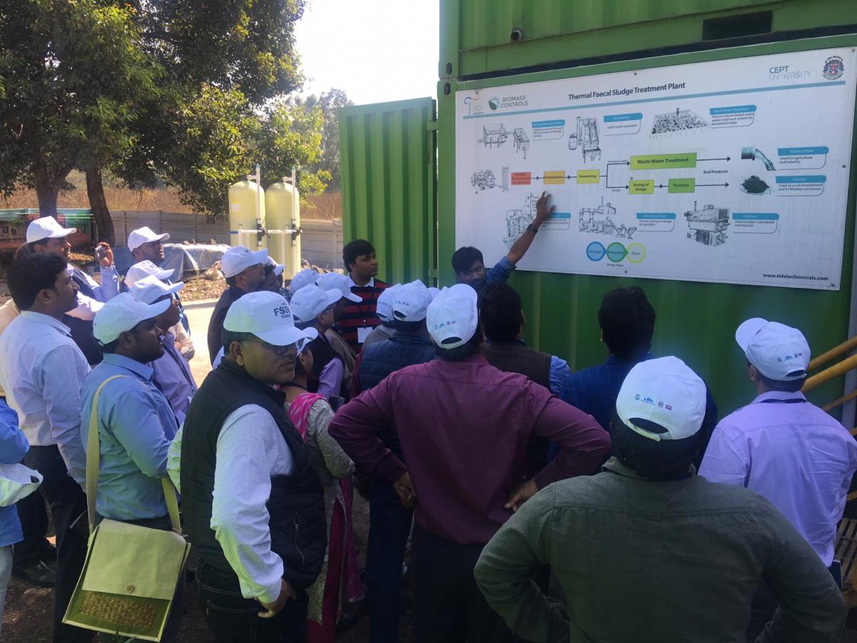 RCUESMumbai's tweet image. @RCUESMumbai in partnership with @NIUA_India organized exposure visit to Wai during #FSSM training program at Pune under #SCBP for officials from Rajasthan, UP and Orissa. @Utkarsha_Kavadi  @pas_project @tidetechnocrats @BMGFIndia @DineshMehta100 @mehta_pani @aashimaparikh