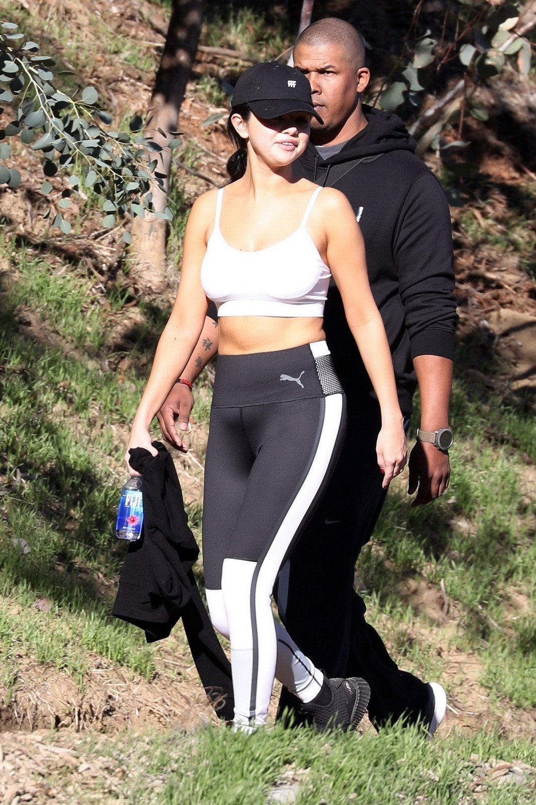 Selena Gomez Went Hiking in a Sports Bra and Leggings in Second Public  Outing