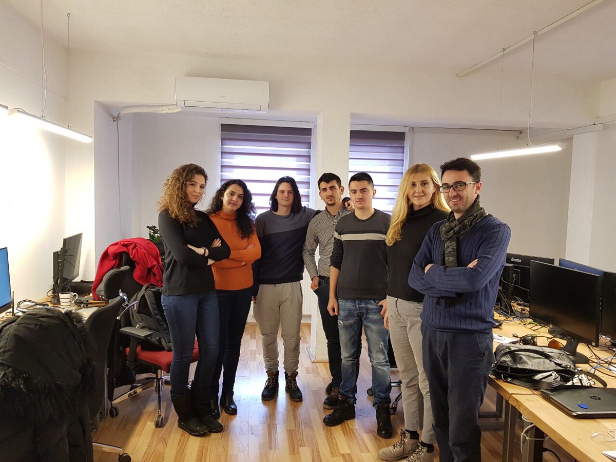 VjosaFusha's tweet image. Happy Holidays! #JavaTeam @ Abidat GmbH 🎉😊
